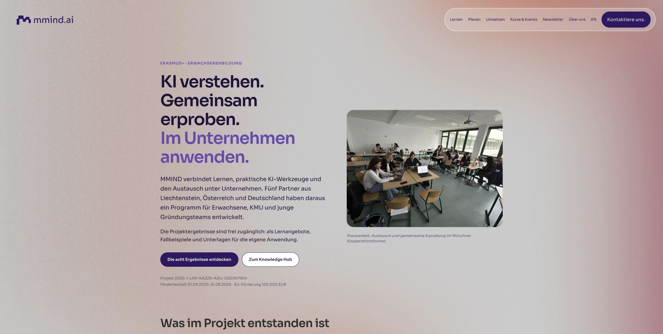 Die Erasmus+-Projektseite auf mmind.ai mit dem Überblick und den acht Ergebnisbereichen.